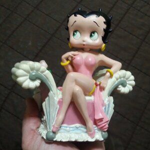 Betty Boop Music Box
